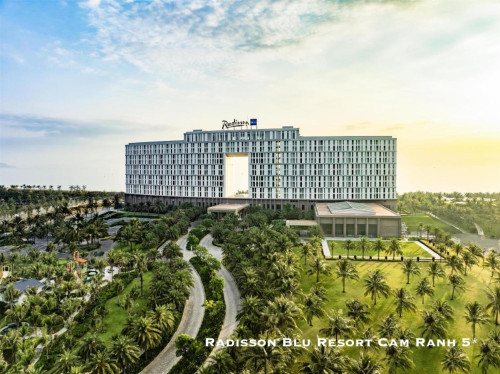 Radisson-Blu-Resort-Cam-Ranh-5.jpg