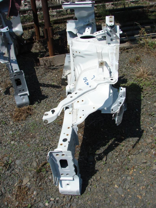LONZERON-L-PRIUS-ZVW30-5.jpg