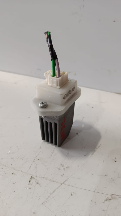 REZISTOR-27761-4BA0A-NT32-2.jpg