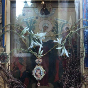 BOGORODITA-S-LILYMI-KEFALONIY