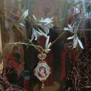 LILIY-BOGORODITY-KEFALONIY