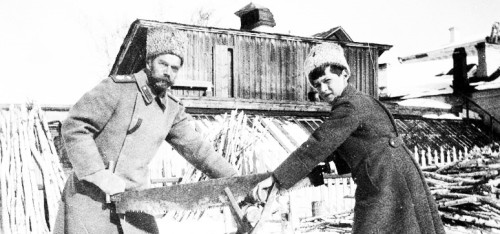 NIKOLAI-2-I-SYN.jpg