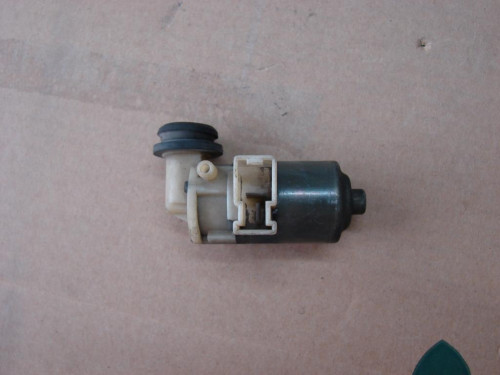 MOTORCIK-OMYVATELY-3-1.jpg
