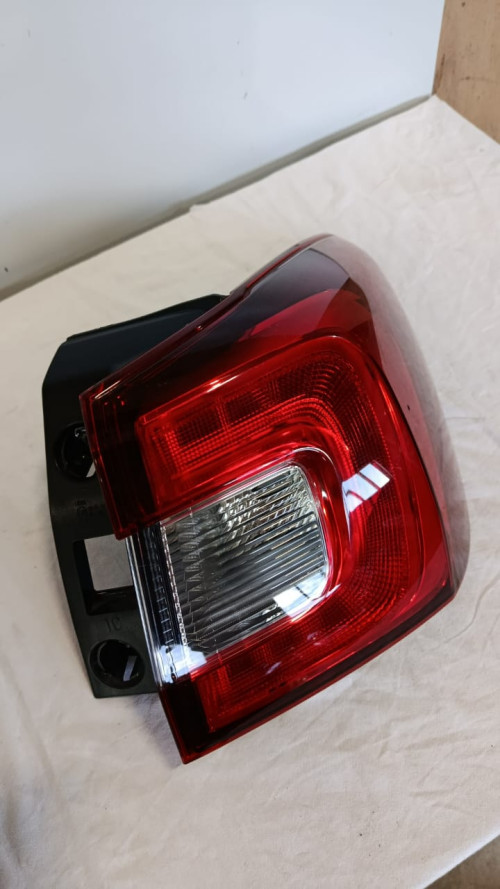 STOP-84912-VA050-RL-VM4-3.jpg
