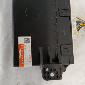 KOMP-88650-47061-ZVW30-2