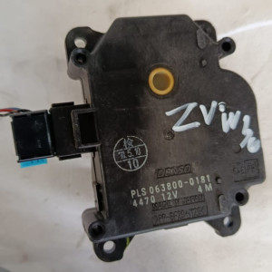 SERVO-PRIV-87106-42120-ZVW30-4