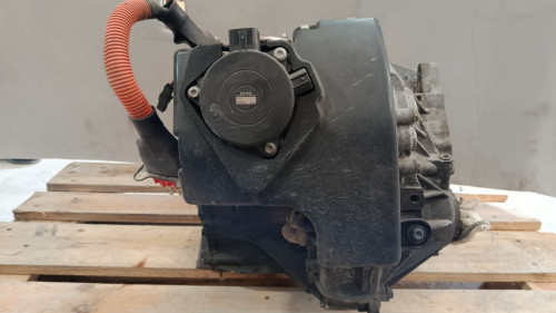 VARIAT-30900-47040-NHW20-2.jpg