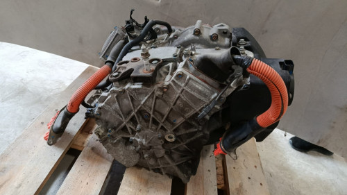 VARIAT-30900-47040-NHW20-3.jpg