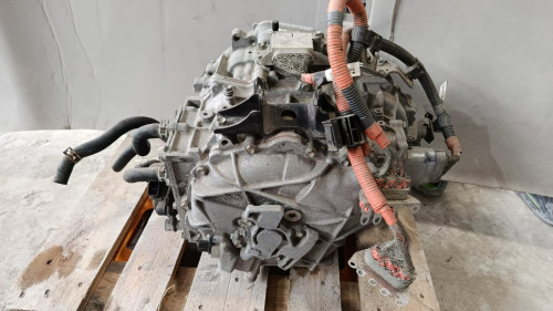 VARIAT-30900-47073-ZVW41-3.jpg