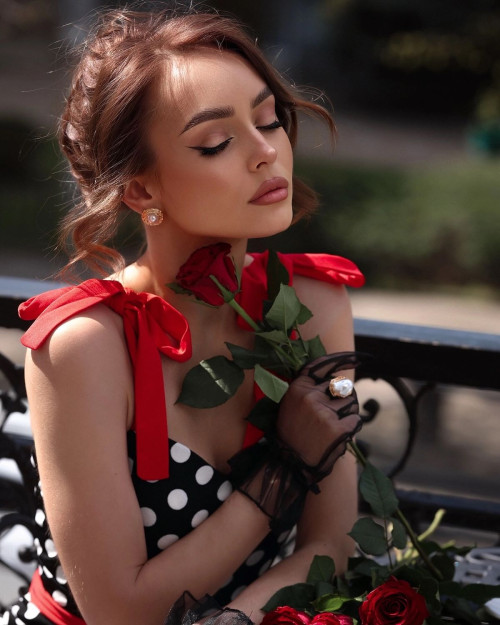 a0867a7f419bf6e4cc8f3d3d3ba97d34.jpg