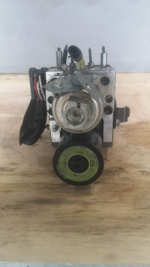 BLOK-ABS-44500-47080-NHW20-3-1.jpg